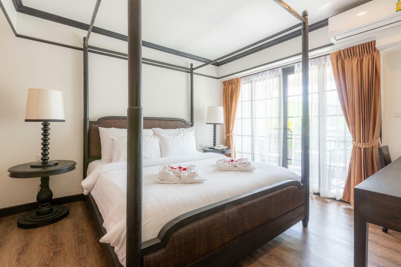 Mora Boutique Hotel - Sha Extra Plus Chiang Rai Eksteriør billede A four-poster bed